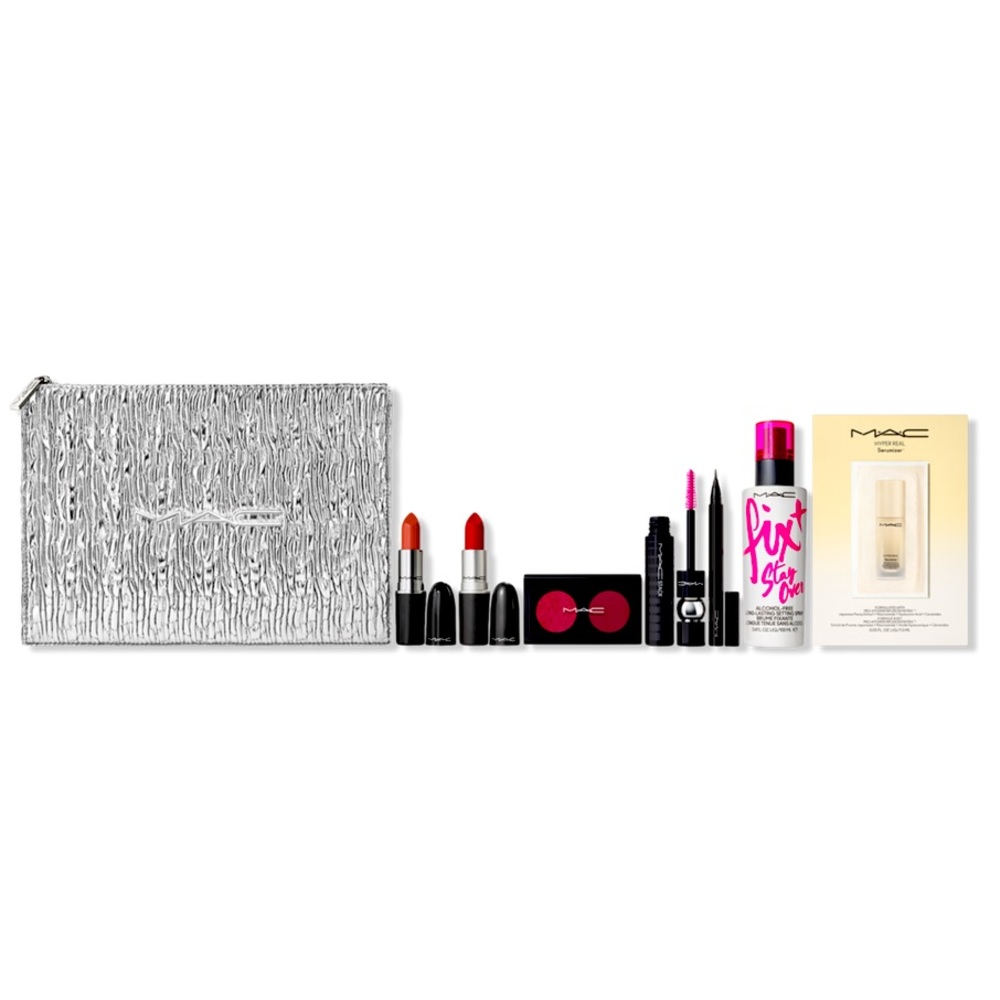 Holiday heroes kit. NIB.  Holiday pick🎁